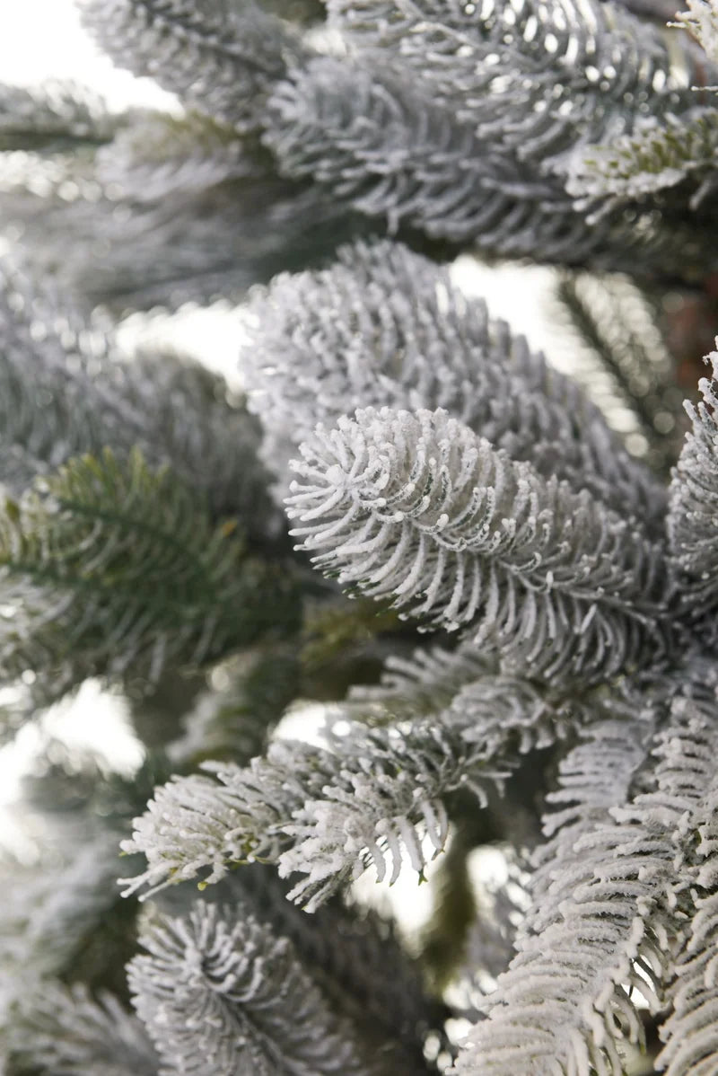 Árvore de Natal artificial - Aurelia | 150 cm, com neve