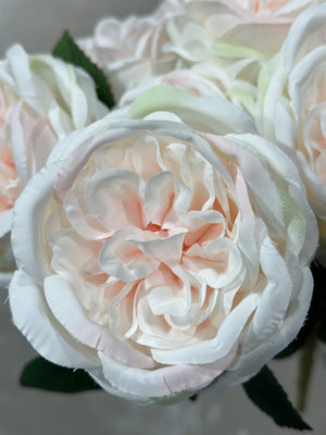 Bouquet de rosas com 10 cabeças de flores - Artemisia | 45 cm
