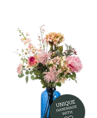 Künstlicher XL Blumenstrauß - Theresa auf transparentem Hintergrund mit echt wirkenden Kunstblättern. Diese Kunstpflanze gehört zur Gattung/Familie der 